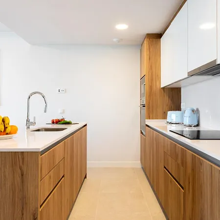 Apartment 2 Bedroom With Pool