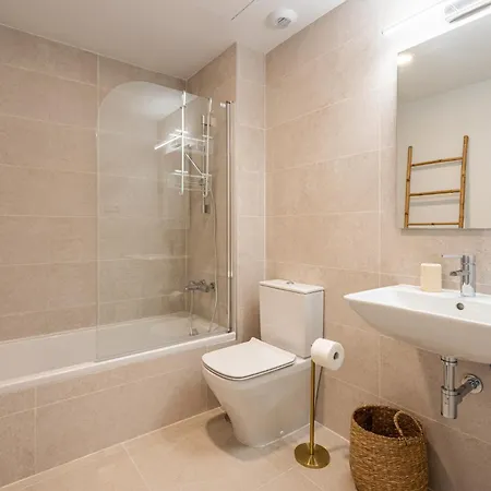 2 Bedroom With Pool * Εστεπόνα