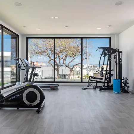 Apartment 2 Bedroom With Pool *